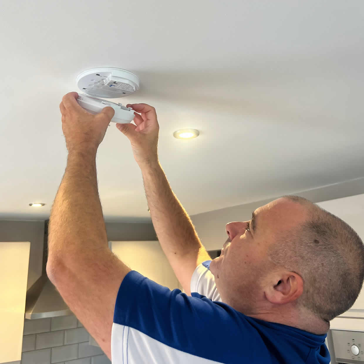 Smoke alarm installation service in Nottingham